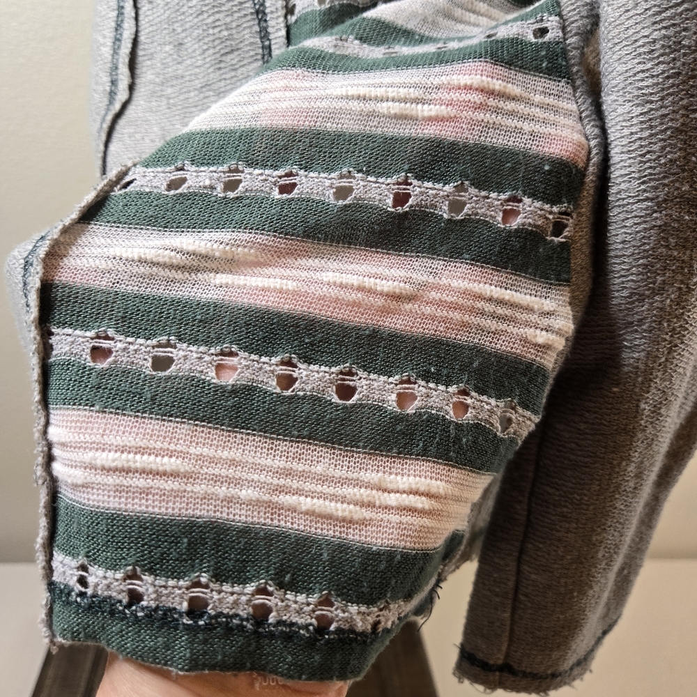Hem & Thread Knit Swing Top XL Gray and Green - Picture 10 of 14